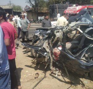 shirur koregaon accident four dies