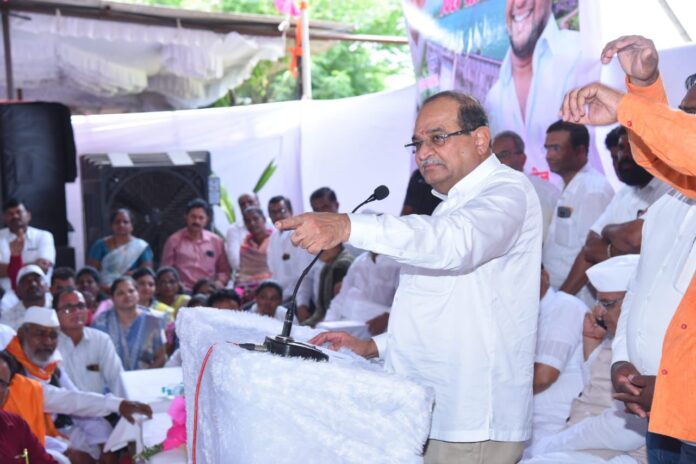 Voters' mentality to change-Minister No. Radhakrishna Vikhe Patil