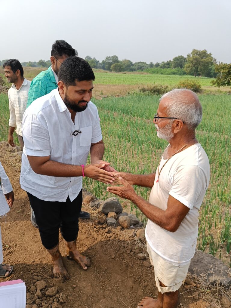 ashti assembly election Candidates' families at the farm for poll campaign