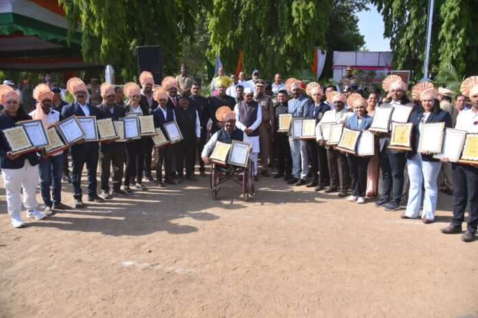 ahilyanagar district sports purskar