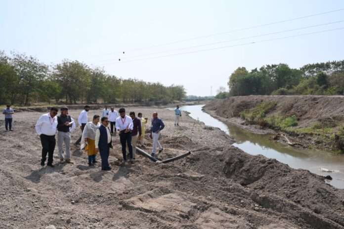 अतिवृष्टीने बाधित गावांतील नुकसानाची केंद्रीय पथकाकडून पाहणी