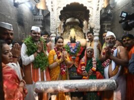aashadhi ekadashi 2026 pandharpur mahapooja cm devendra fadanavis vitthal rukhumai update