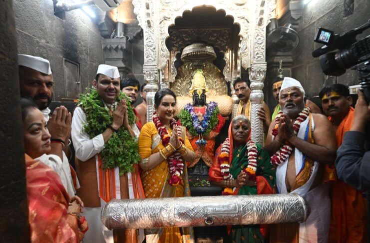 aashadhi ekadashi 2026 pandharpur mahapooja cm devendra fadanavis vitthal rukhumai update