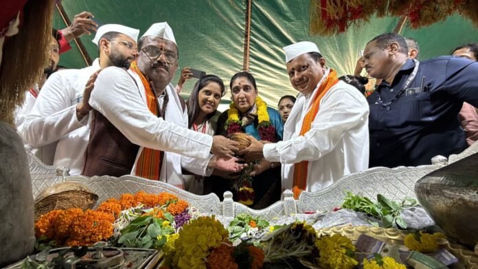 saint dnyaneshwar palkhi sasvad dycm sunetra ajit pawar