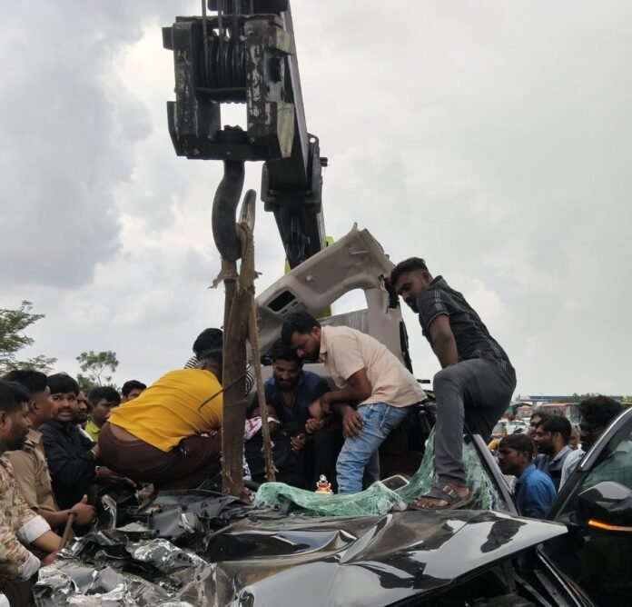 solapur accident pune solapur highway